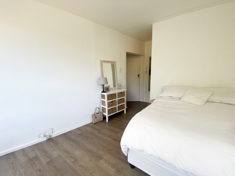 0 Bedroom Property for Sale in Vredehoek Western Cape